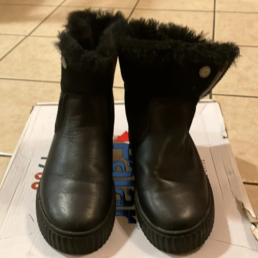 Slightly worn, fur inside, ankle boots - Picture 2 of 3